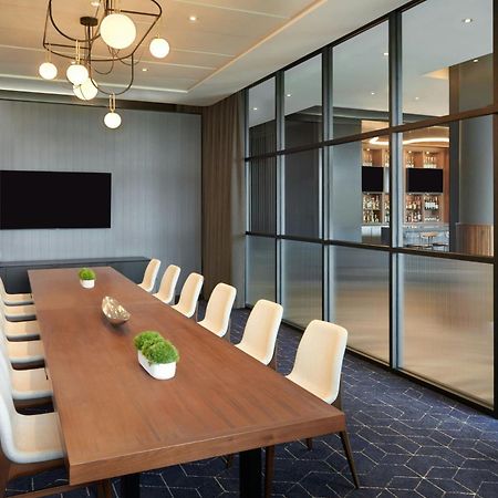 Hotel Courtyard By Marriott Calgary Airport Exterior foto